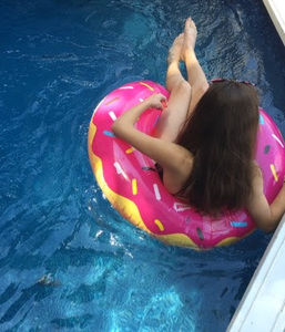 Meet your Posher, Lea-rose